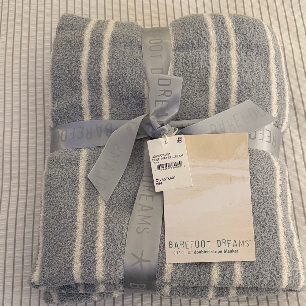 Barefoot Dreams CozyChic Blanket in Soft Gray and Cream